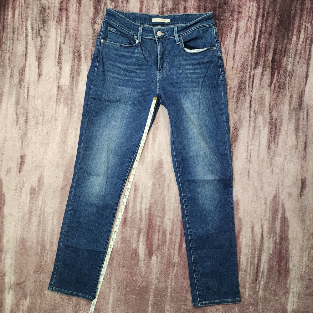 Levi's Classic Blue Women's Skinny Jeans - Picture 5 of 9